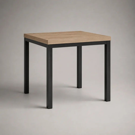 Quadratischer Gartentisch aus Holz und Stahl, Eichenholzoptik Natur/Schwarz, 80 × 80 × 75 cm