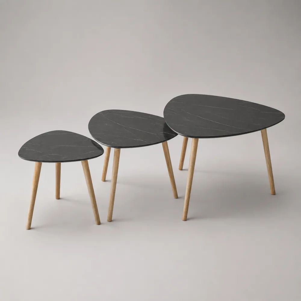 3-teiliges Couchtisch-Set aus MDF und Massivholz, dreieckig, Schwarz/Natur, 90 × 60 × 45 cm, 70 × 48 × 40 cm und 50 × 38 × 35 cm