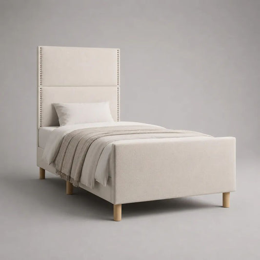 Polsterbett Einzelbett mit hohem Kopfteil, Stoffbezug in Creme, naturfarbene Holzfüße, Liegefläche 90 x 200 cm